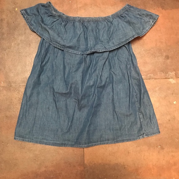 Off the shoulder denim shirt - Picture 3 of 3